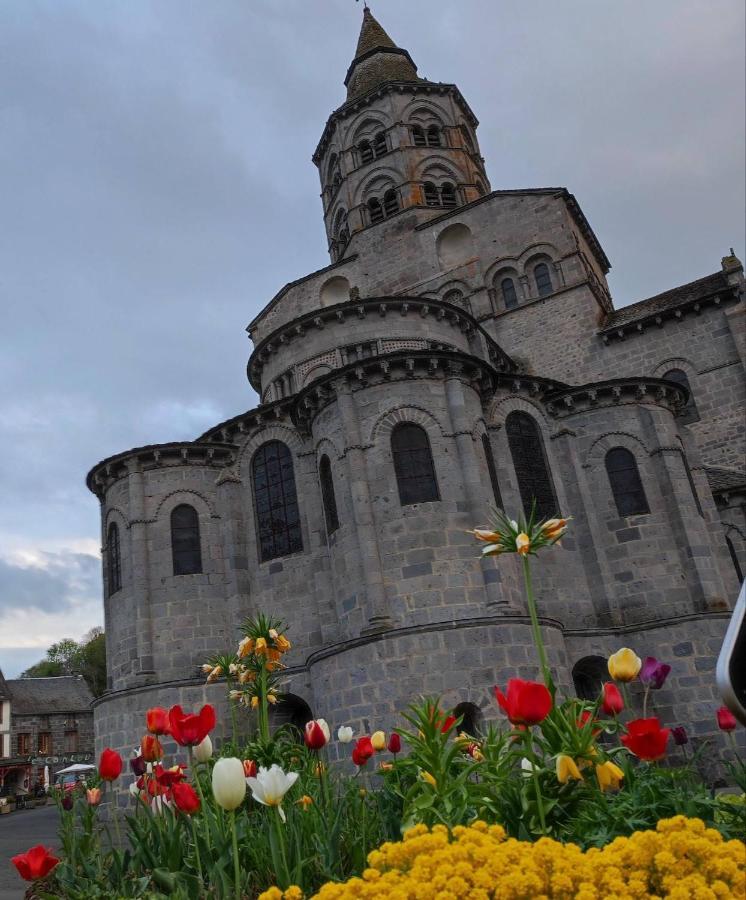 Lilas, Gite Saint Antoine, Orcival, Entre Sancy Et Volcans. Екстер'єр фото