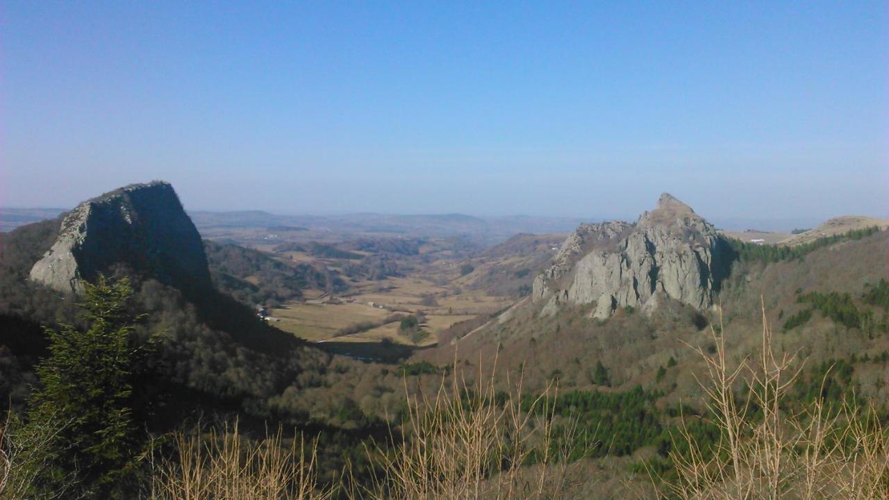Lilas, Gite Saint Antoine, Orcival, Entre Sancy Et Volcans. Екстер'єр фото
